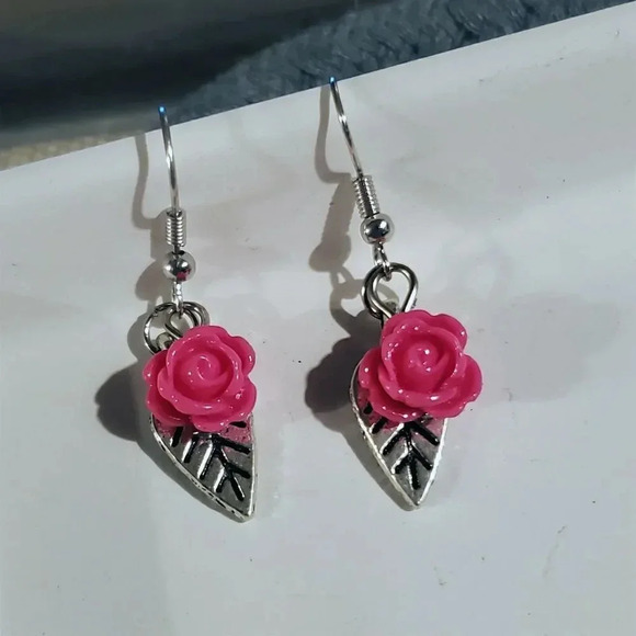 Handcrafted Antique Silver Leaf Deep Pink Lucite Rose Dangle Earrings - Picture 3 of 8